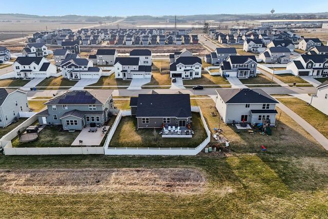 2725 Wayfair Street, Fitchburg, WI 53719