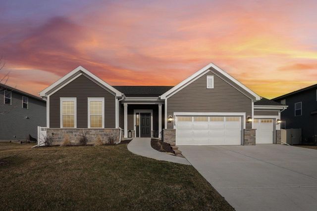 2725 Wayfair Street, Fitchburg, WI 53719