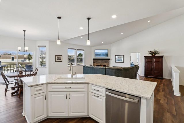 2725 Wayfair Street, Fitchburg, WI 53719