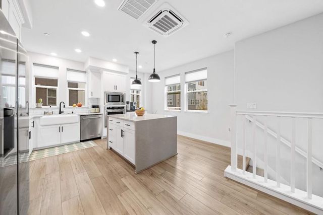 581 Yale Way, San Jose, CA 95117