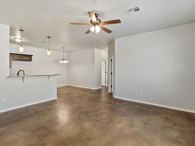 1852 Post Oak Road 1854, El Reno, OK 73036