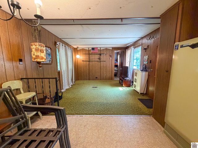 184 Hill Top Dr, Grand Rivers, KY 42045