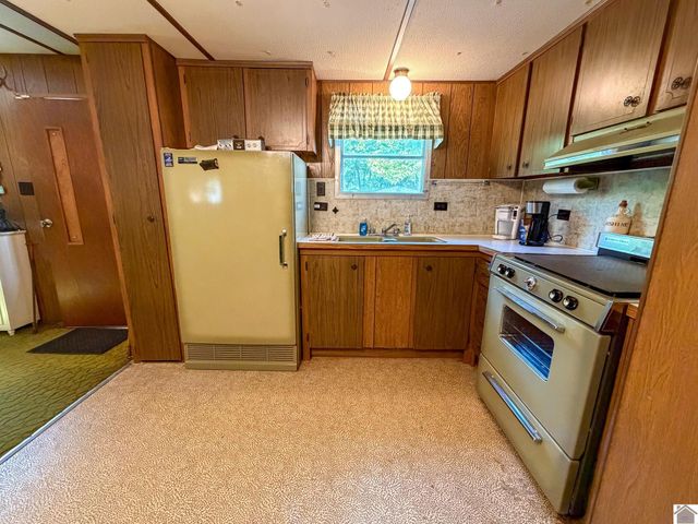 184 Hill Top Dr, Grand Rivers, KY 42045