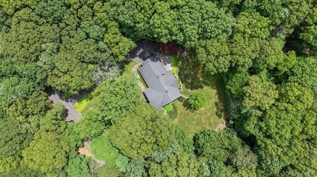 35 Woodvale Drive, Syosset, NY 11791