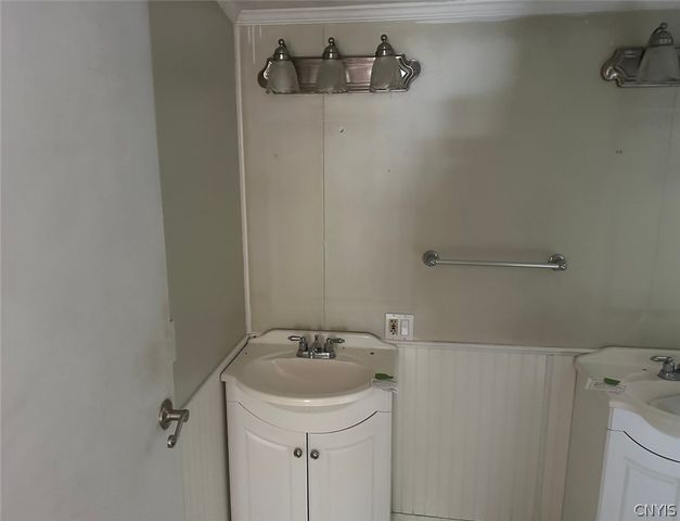 1085 County Route 17, Constantia, NY 13028