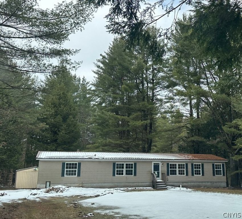 1085 County Route 17, Constantia, NY 13028