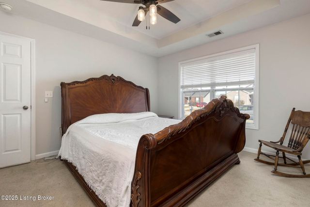 834 Tecumseh Dr, Shepherdsville, KY 40165