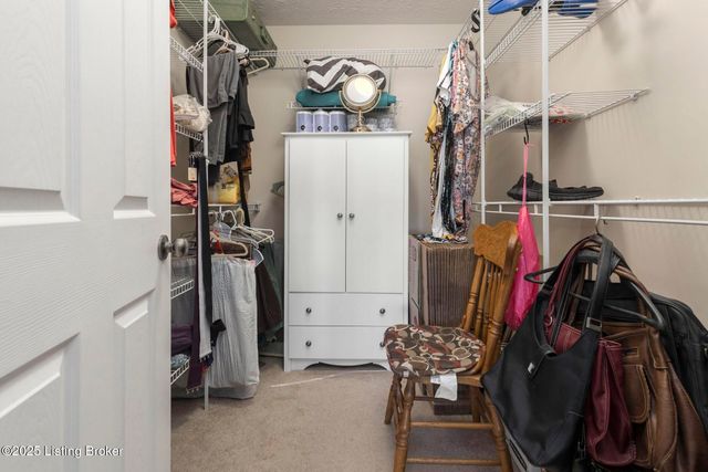 834 Tecumseh Dr, Shepherdsville, KY 40165