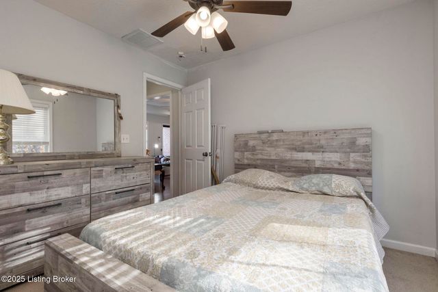 834 Tecumseh Dr, Shepherdsville, KY 40165