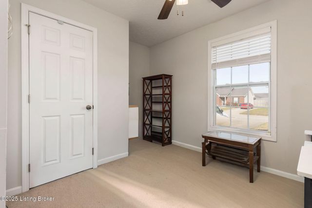 834 Tecumseh Dr, Shepherdsville, KY 40165