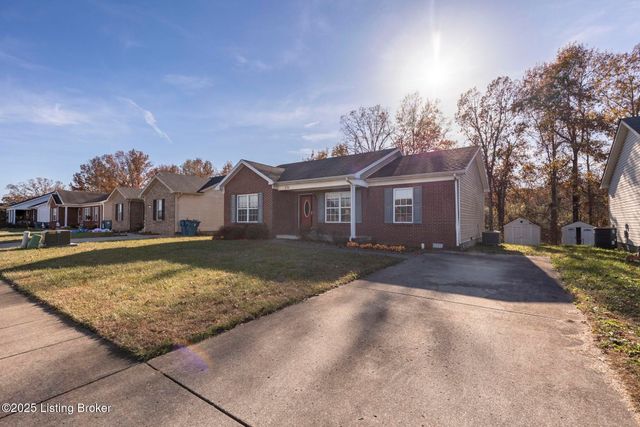 834 Tecumseh Dr, Shepherdsville, KY 40165