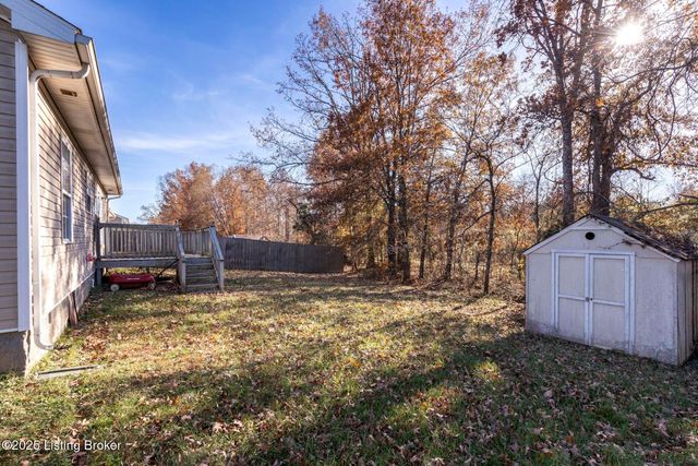 834 Tecumseh Dr, Shepherdsville, KY 40165