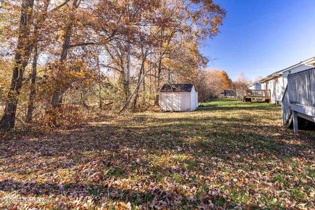 834 Tecumseh Dr, Shepherdsville, KY 40165
