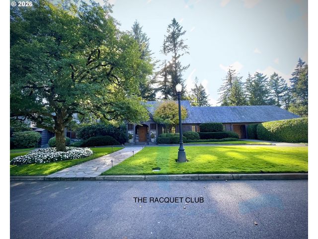 1932 Sw HIGHLAND Rd, Portland, OR 97221