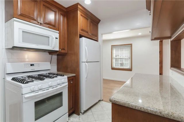 6313 Bluebell Avenue, North Hollywood, CA 91606