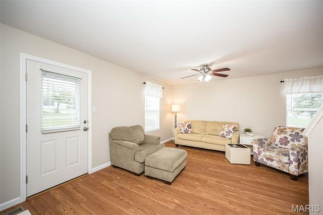323 Essex Park Drive, Wentzville, MO 63385