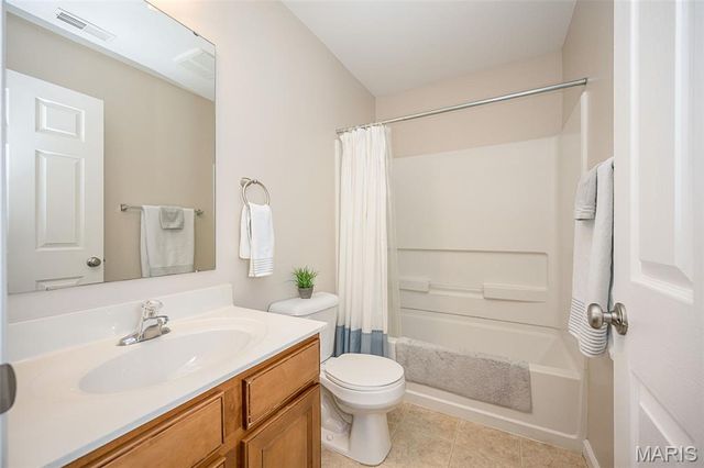 323 Essex Park Drive, Wentzville, MO 63385