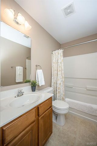 323 Essex Park Drive, Wentzville, MO 63385