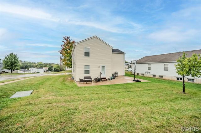 323 Essex Park Drive, Wentzville, MO 63385