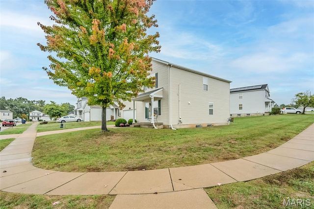 323 Essex Park Drive, Wentzville, MO 63385