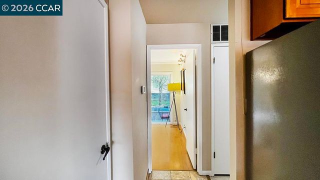 22 Holcomb Ct, Walnut Creek, CA 94596