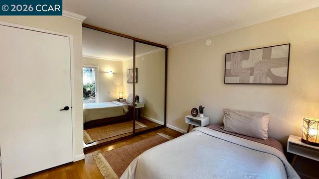 22 Holcomb Ct, Walnut Creek, CA 94596