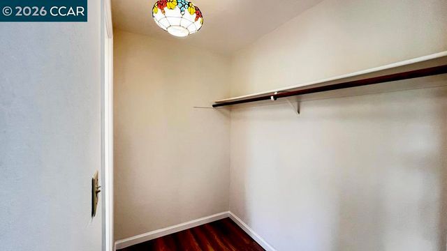 22 Holcomb Ct, Walnut Creek, CA 94596