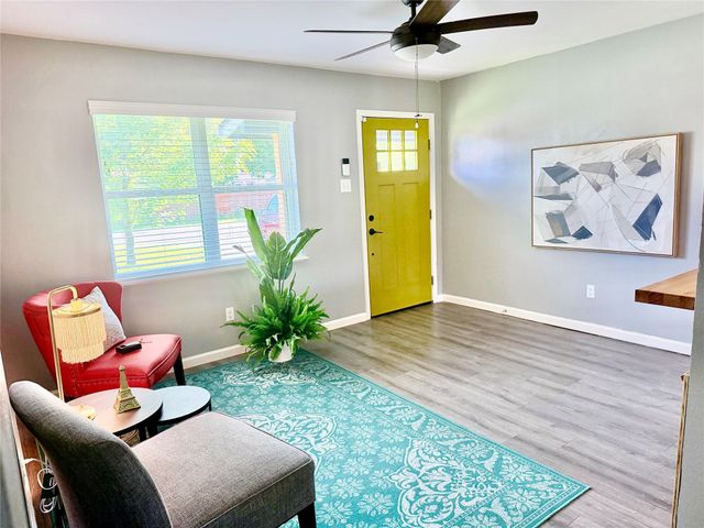 10700 Plains TRL, Austin, TX 78758
