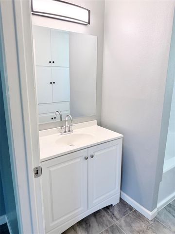 10700 Plains TRL, Austin, TX 78758