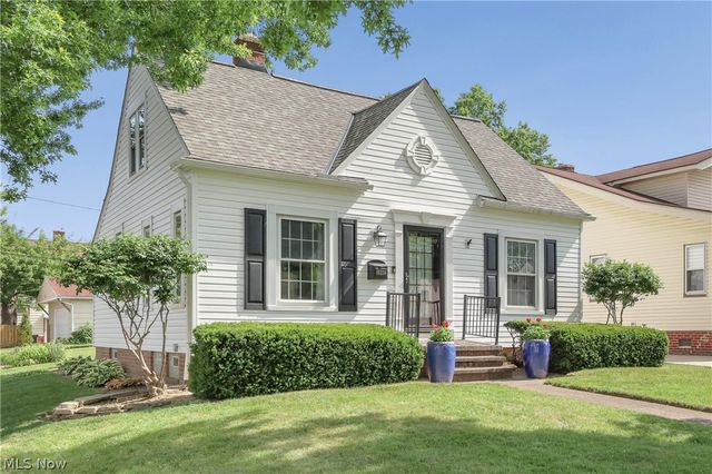 18236 Ponciana Avenue, Cleveland, OH 44135
