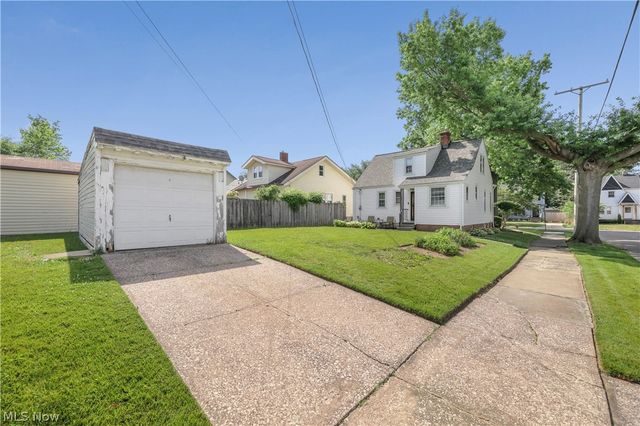 18236 Ponciana Avenue, Cleveland, OH 44135
