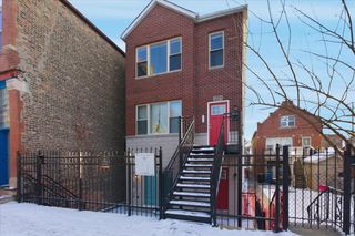 2253 W 19th Street 3, Chicago, IL 60608