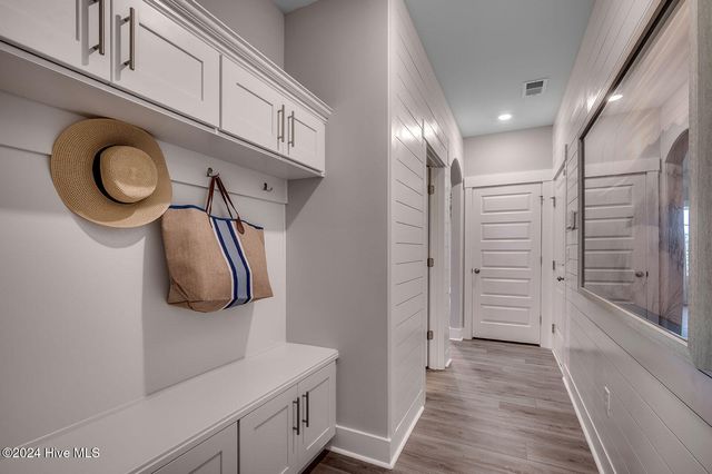 658 Heart Pne Avenue, Wilmington, NC 28411