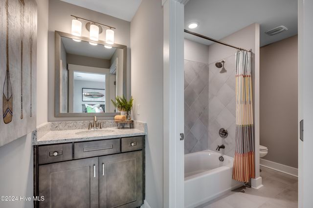 658 Heart Pne Avenue, Wilmington, NC 28411