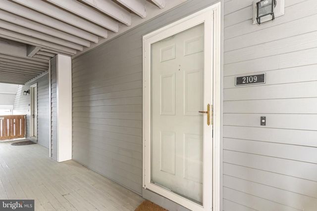 2109 RAVENS CREST DR, Plainsboro, NJ 08536