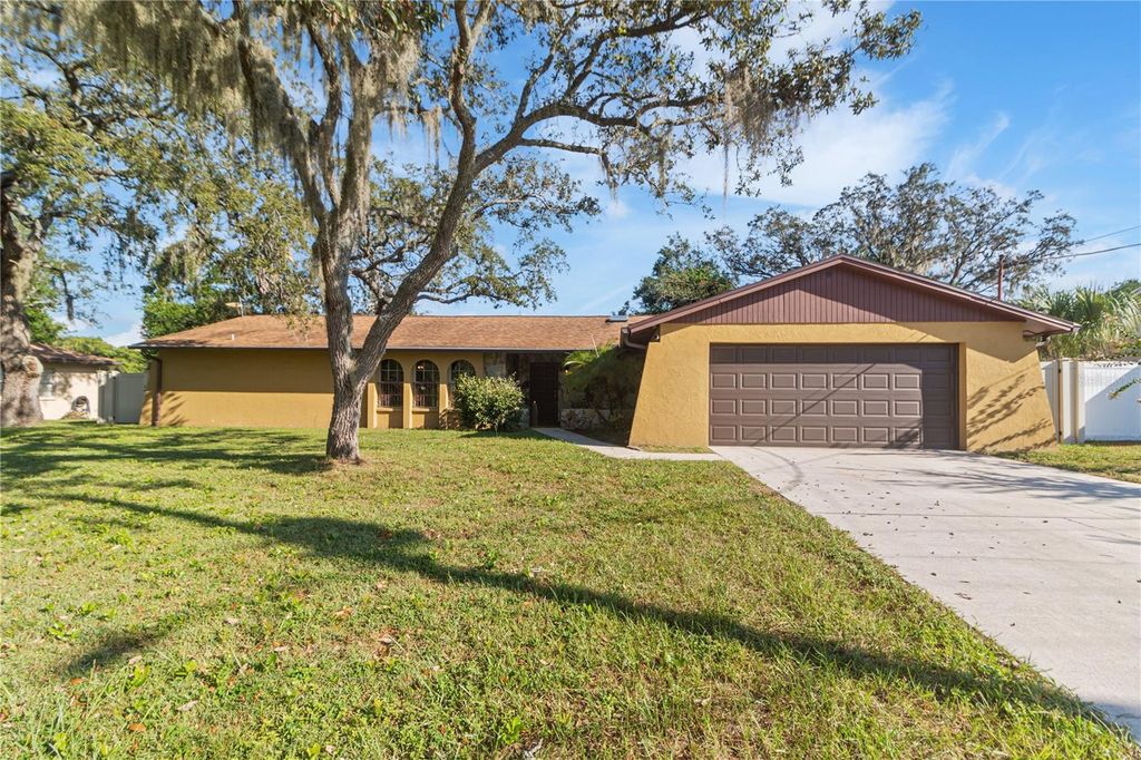 7132 WRENWOOD CIRCLE, Tampa, FL 33617
