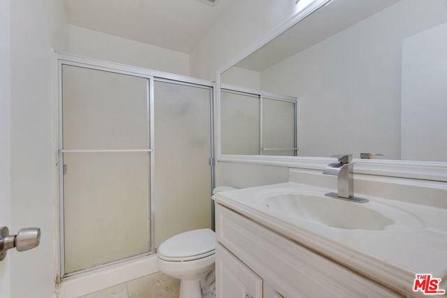 18316 Hatteras Street 21, Tarzana, CA 91356