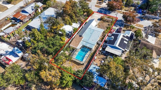 305 N CONRAD AVENUE, Sarasota, FL 34237