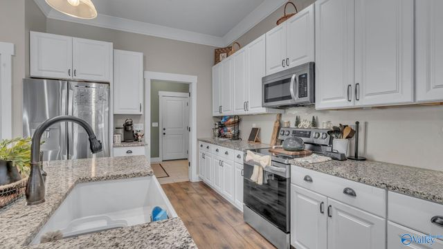 905 County Road 33, Scottsboro, AL 35769