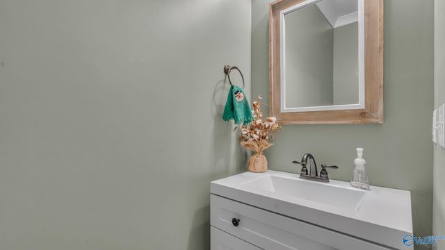 905 County Road 33, Scottsboro, AL 35769