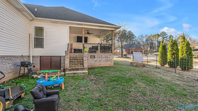 905 County Road 33, Scottsboro, AL 35769