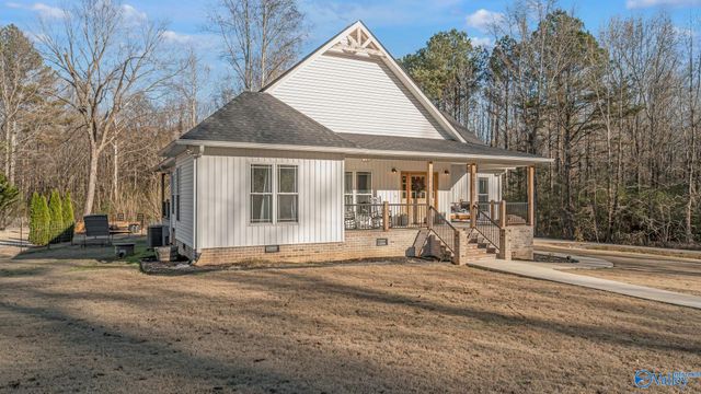 905 County Road 33, Scottsboro, AL 35769