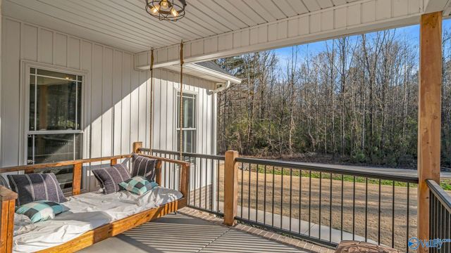 905 County Road 33, Scottsboro, AL 35769