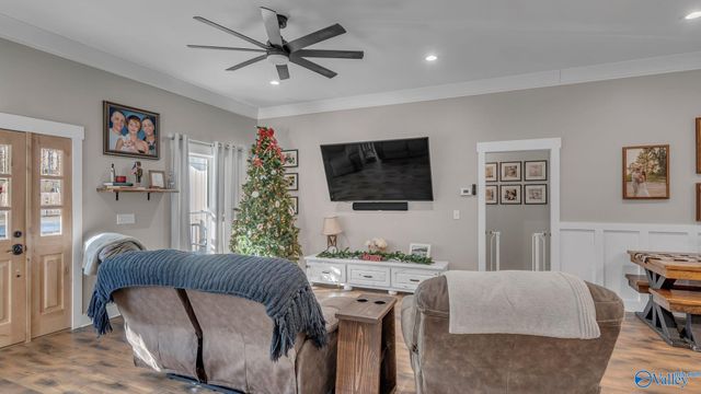 905 County Road 33, Scottsboro, AL 35769