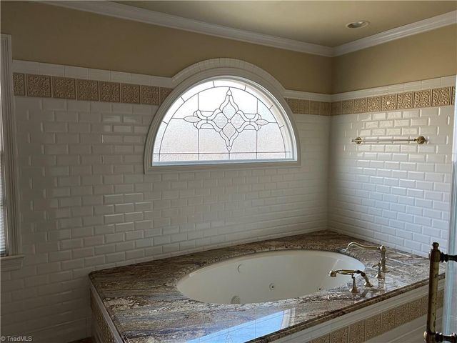 509 Boxthorne Court, Winston-salem, NC 27106