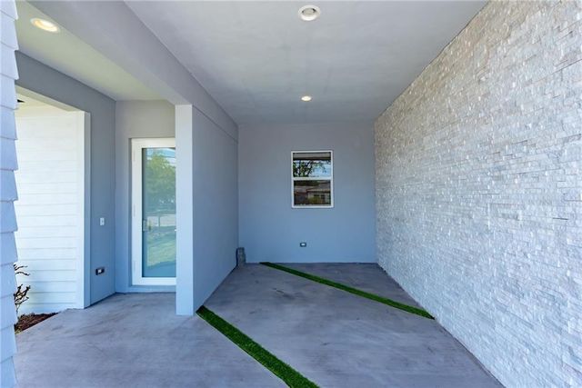 1105 NE 2nd Avenue, Fort Lauderdale, FL 33304