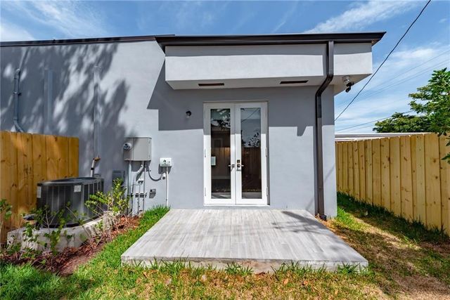 1105 NE 2nd Avenue, Fort Lauderdale, FL 33304