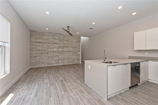 1105 NE 2nd Avenue, Fort Lauderdale, FL 33304