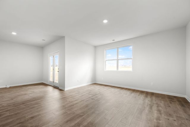 424 Lauren Ln, Chapel Hill, TN 37034