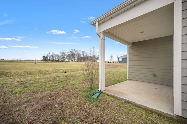 424 Lauren Ln, Chapel Hill, TN 37034